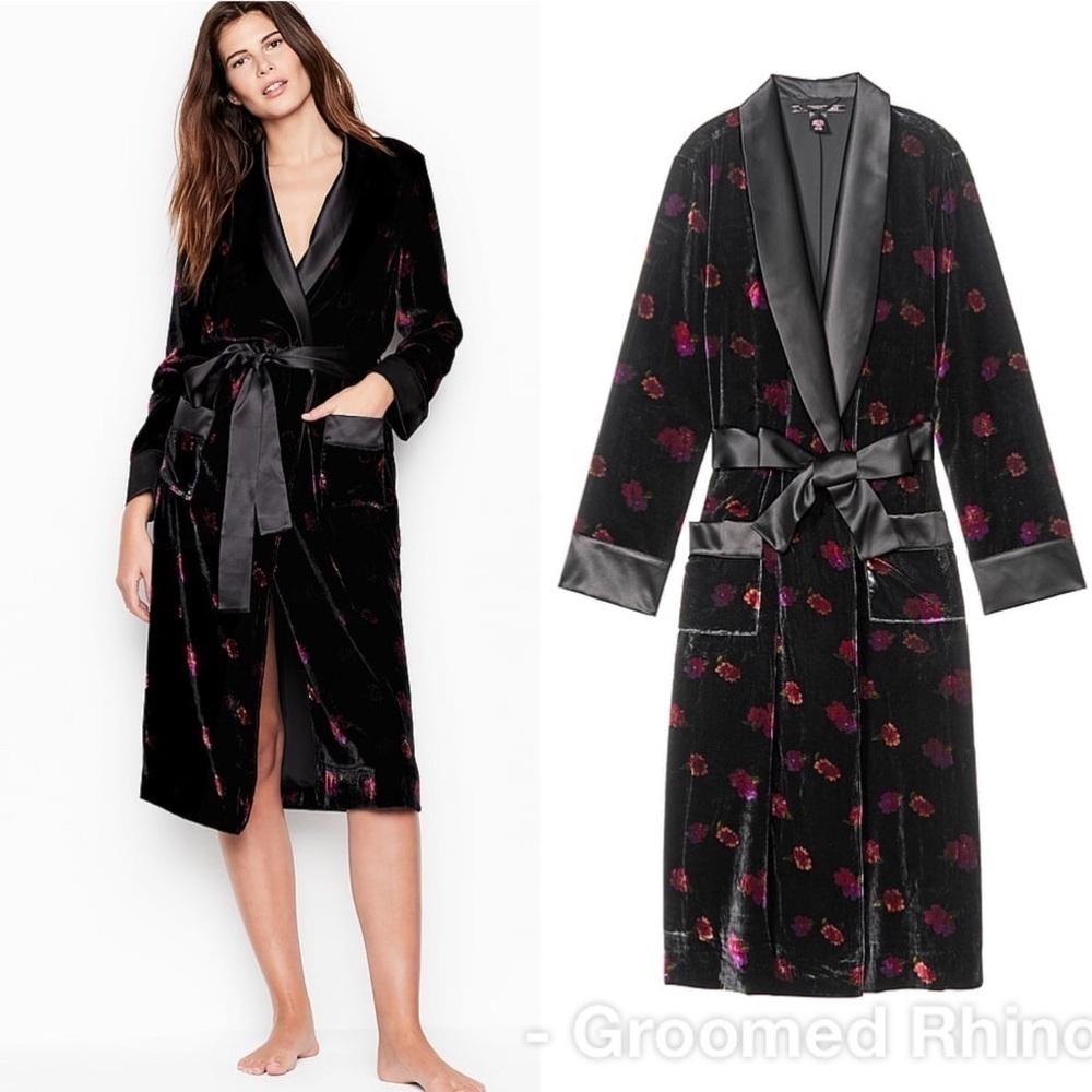 Victoria’s Secret Black Floral Long Velvet Robe Size M